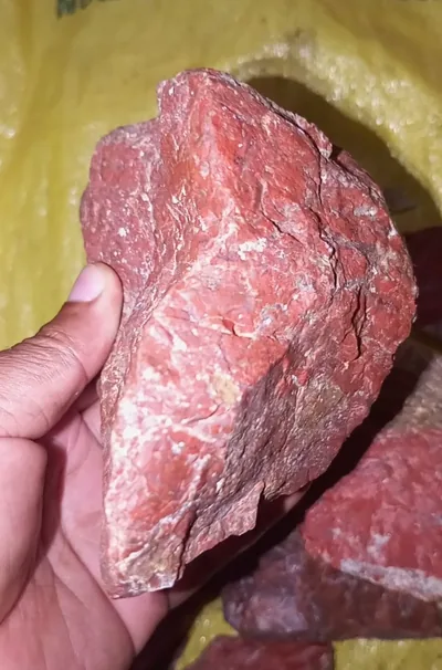 Urithi Mining & Gems — Responsible mineral & gemstone opportunities